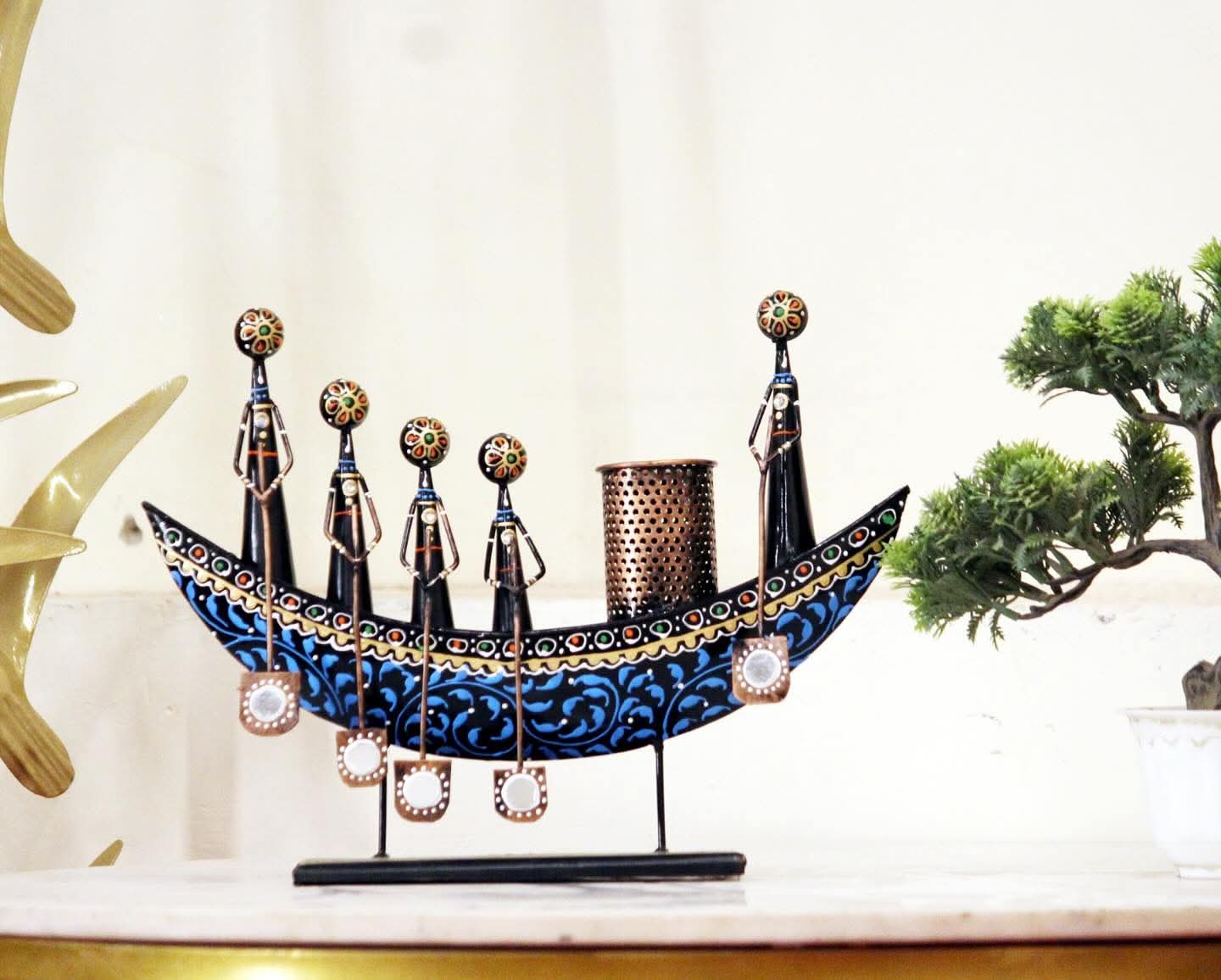 The SK Creative Arts – Home Décor, Industrial Furniture, Lamps, Gifts and Interior Designing