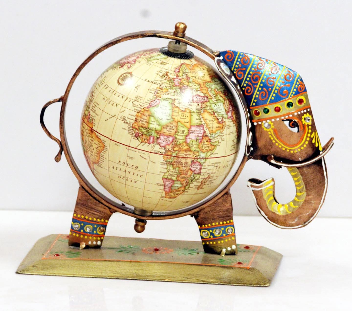 The SK Creative Arts – Home Décor, Industrial Furniture, Lamps, Gifts and Interior Designing